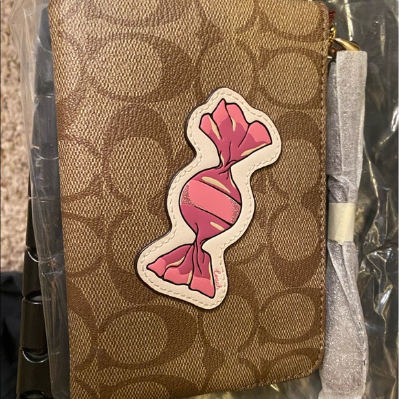NWT coach wristlet candy motif brown signature - Picture 1 of 4